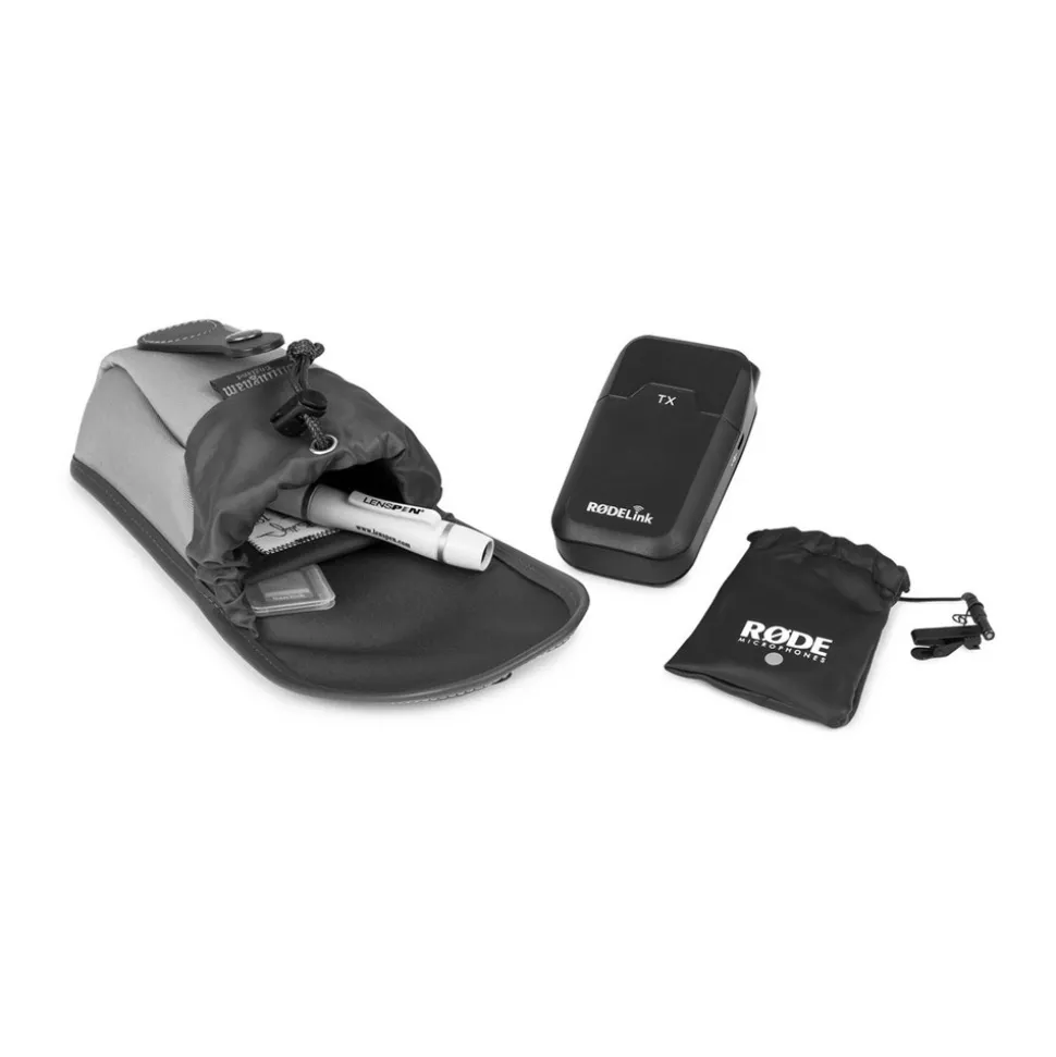 Billingham AVEA 7 Black Canvas/Black Pocket