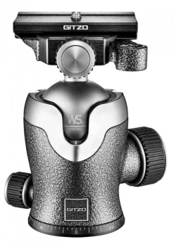 Gitzo GK1542-82QD Mountaineer Series 1 4-Section Carbon Tripod Kit