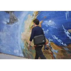 Summit Creative Tenzing Shoulder Bag 7L Black