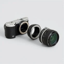 Urth Lens Mount Adapter Nikon F Lens to Samsung NX Camera