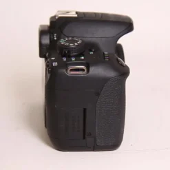 Used Canon EOS 700D