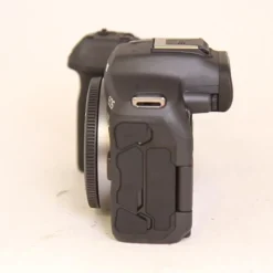 Used Canon EOS R7