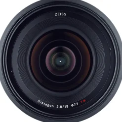 Zeiss Milvus 18mm f/2.8 Distagon T* ZE Lens Canon EF