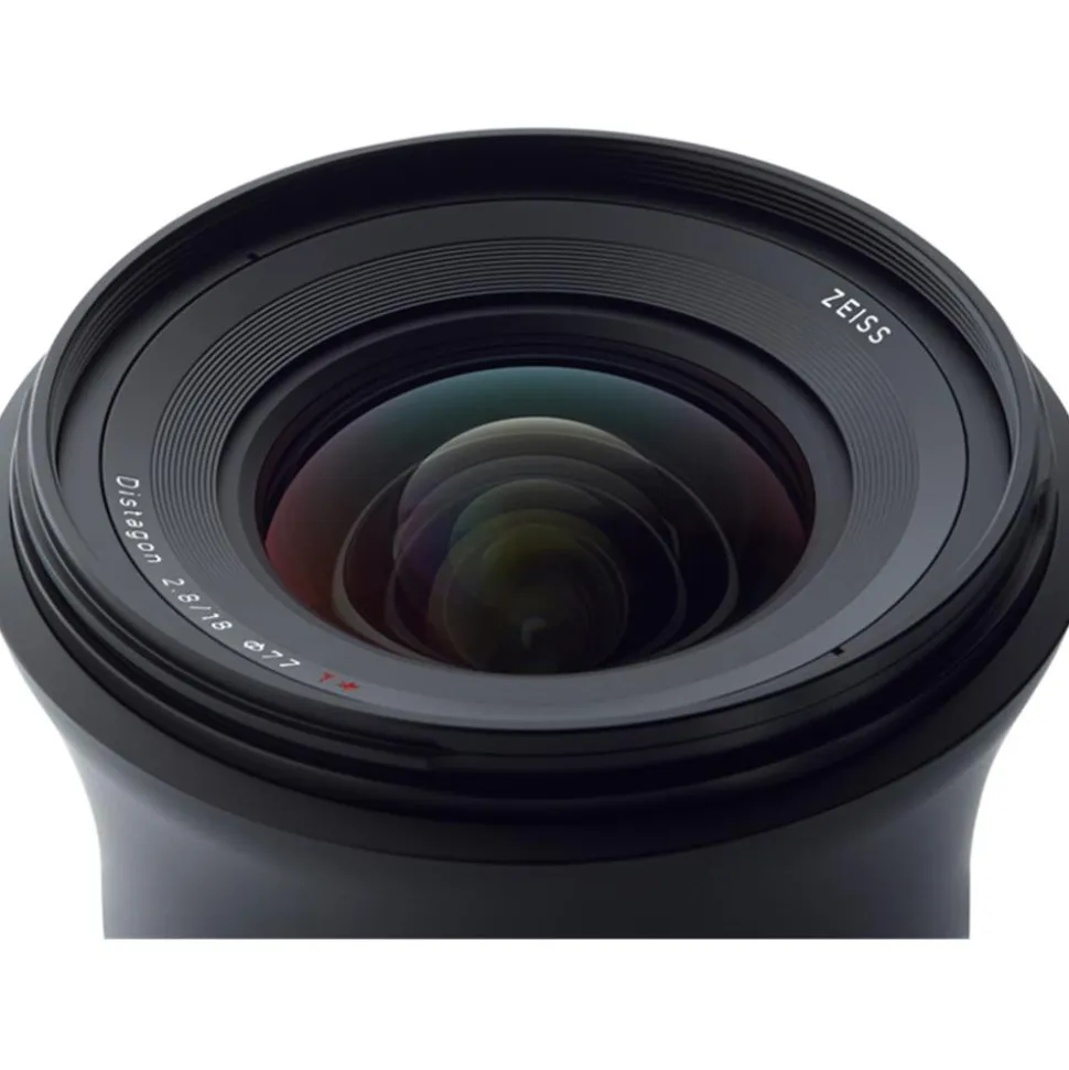 Zeiss Milvus 18mm f/2.8 Distagon T* ZE Lens Canon EF